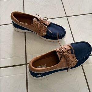 Skechers Women's Navy and Tan Flats